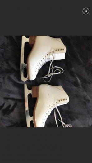 Jackson ice skates
