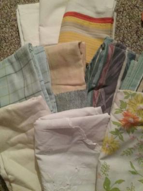 Lot of 11 pillowcases
