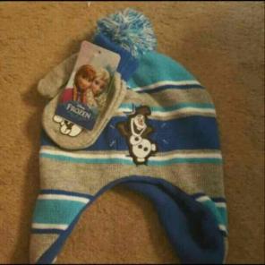 Disney Frozen hat and mitten set