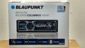 The COLUMBUS 100 BT Single-DIN In-Dash D