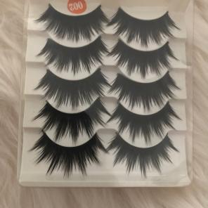 Doll Lashes