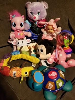 TODDLER MIX TOY LOT