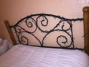 QUEEN HEADBOARD AND FOOTBOARD
