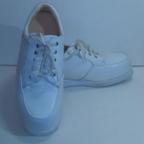 Diabetic/Therapeutic sz 12 D