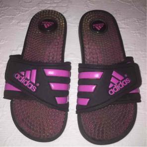 Adidas Size 6 Slides