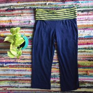 Mossimo Capri Yoga Pants