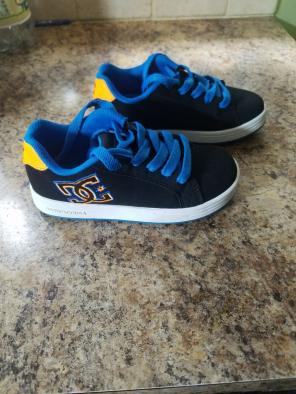 DC Shoe Toddler/Child Size 12.5 *NEW