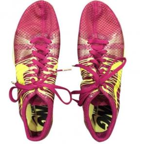 Zoom Victory 2 Racing Spikes Size 8