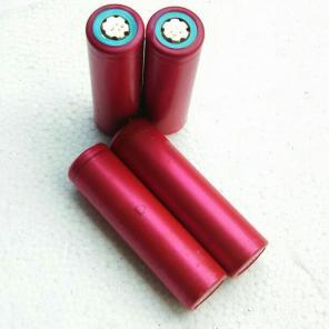 4 x Sanyo 18650 LI-ION 2600mAh (Red)