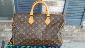 AUTHENTIC Louis Vuitton speedy 35