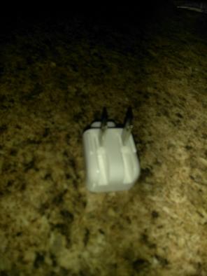 MacBook Adapter (Short Piece)
