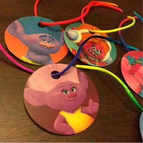 Trolls gift tags (12)