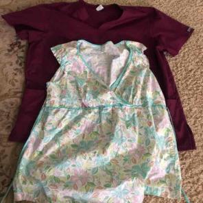Women's size XL scrub/Maternity lot