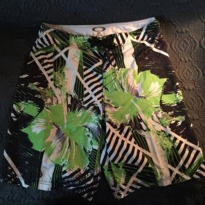 Men's Oakley Board Shorts Size 32