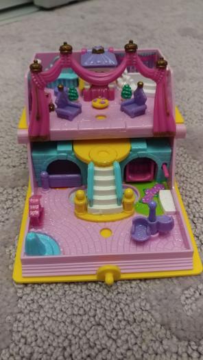 1995 Polly Pocket Princess Palace Book