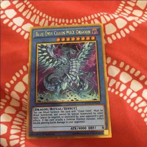 Blue eyes chaos max dragon (GOLD)