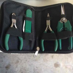 Flower wire cutters