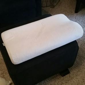 Authentic TEMPUR PEDIC PILLOW - SS
