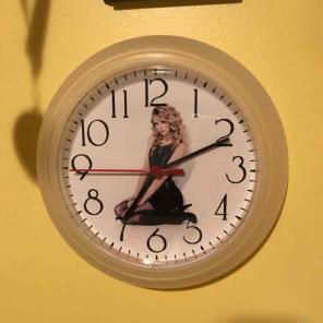 Taylor Swift Wall Clock