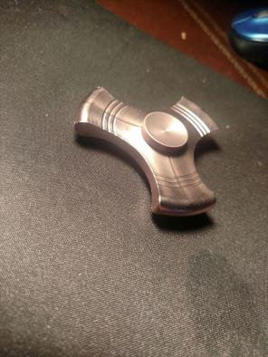 ROSE GOLD FIDGET SPINNER