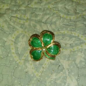 4 leaf clover Coat Pin