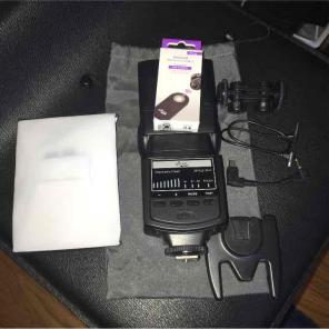Altura Electronic Flash / Speed Light