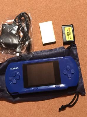 GAME BOY TYPE HAND HELD VIDEO GAMES