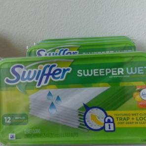 4 SWIFFER REFILLS