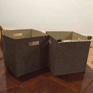 2 square foldable containers