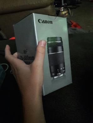 New in box Canon ef 75-300ml lens