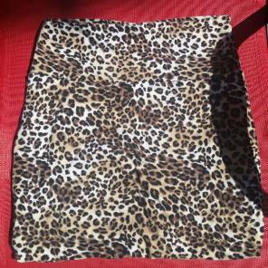 Leopard print stretchy mini skirt