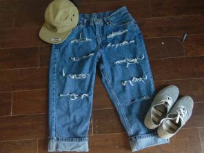 Distressed Crop Jeans