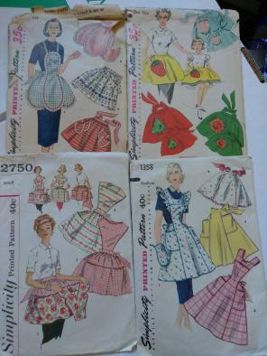 Vintage 1950's Apron Patterns Simplicity