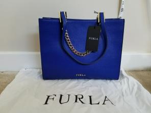 furla purse