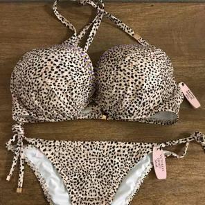 NWT VS 2Pc Bikini in 36D Med bottom