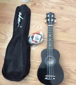 Ukulele Set NEGOTIABLE