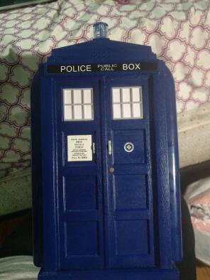 Doctor Who Tardis Mini Fridge Dr