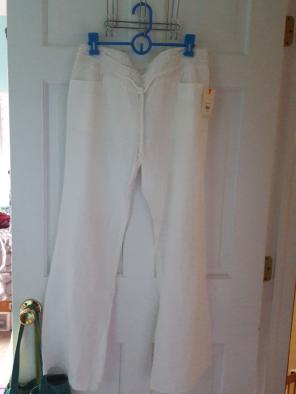 Brand New! Billabong linen pants