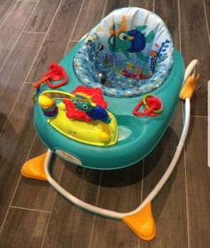Little Einstein's Walker