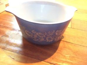 Pyrex Colonial Mist