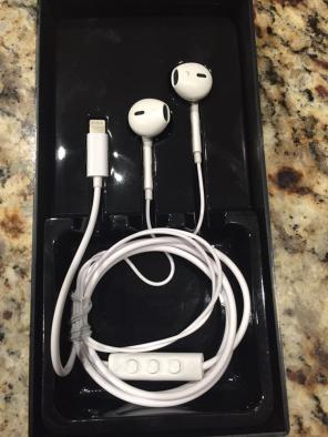 Iphone 8 8 plus 7 7 plusEarphoneswithmic