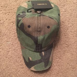Camouflage Hat! Forever 21