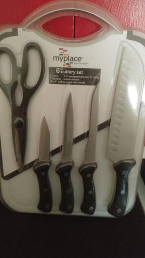 Brand new knife set with chopping board