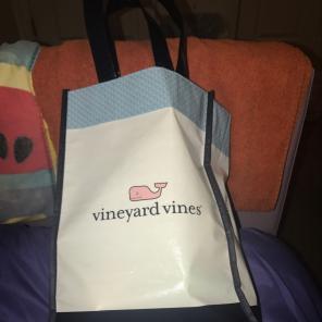 vineyard vines tote bag