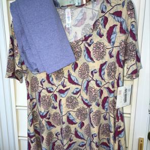 Lularoe Perfect T Shirt XXS & OS Leg NWT