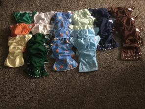Fuzzi Bunz Medium Diaper Lot New