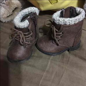 Baby girl boots