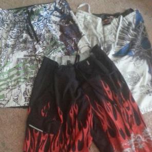 Men's swim trunks fits 30/ 32 waist