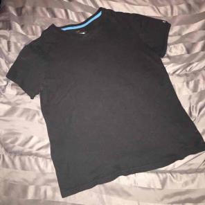 EPIC THREADS BLACK SHIRT SIZE L