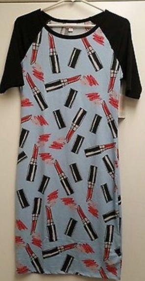 Lipstick Julia BNWT Medium